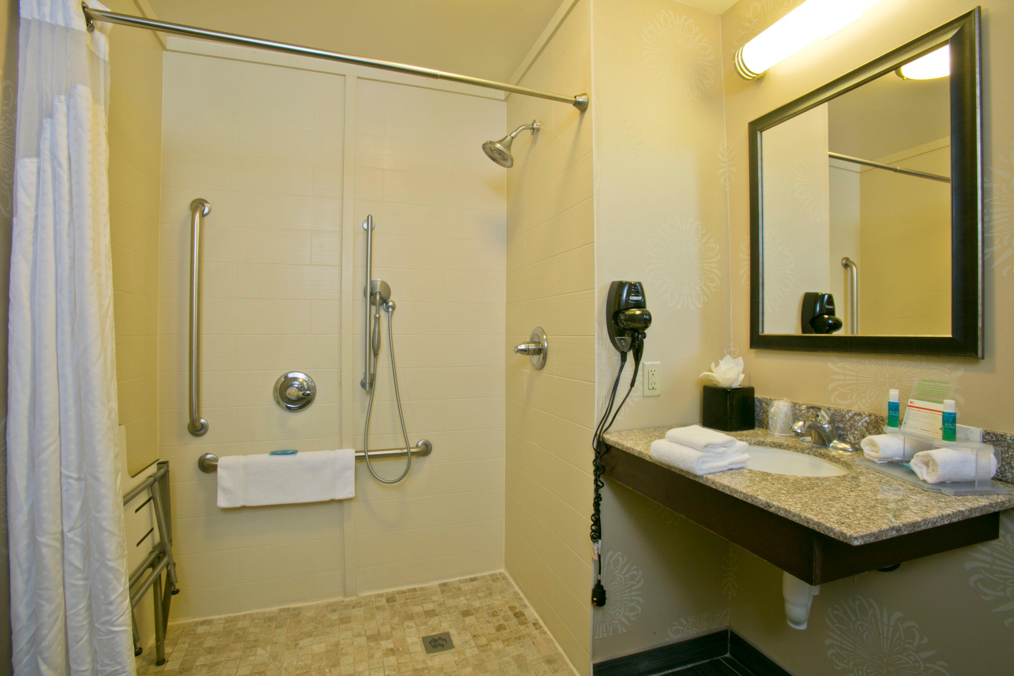 Holiday Inn Express & Suites Brookhaven By Ihg Exterior foto