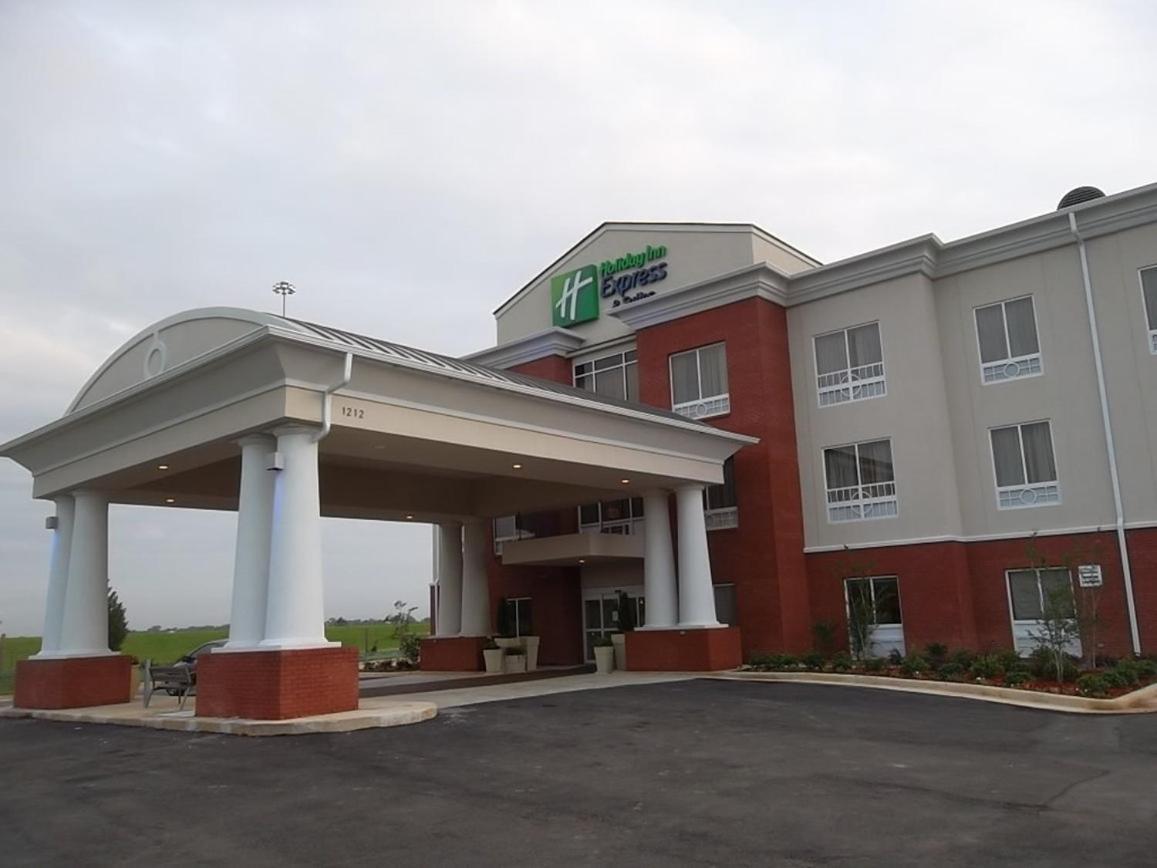 Holiday Inn Express & Suites Brookhaven By Ihg Exterior foto